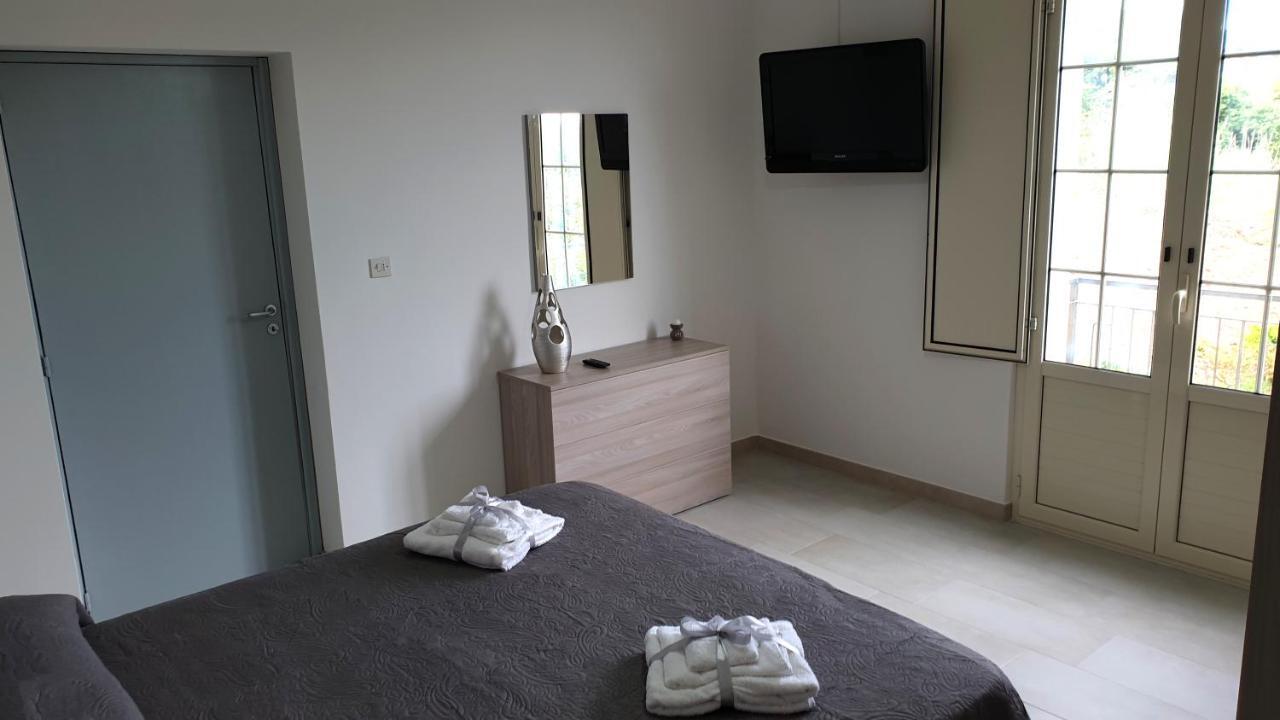 Apartament Carla'S House - Relax A Scalea Tra Mare E Monti Zewnętrze zdjęcie